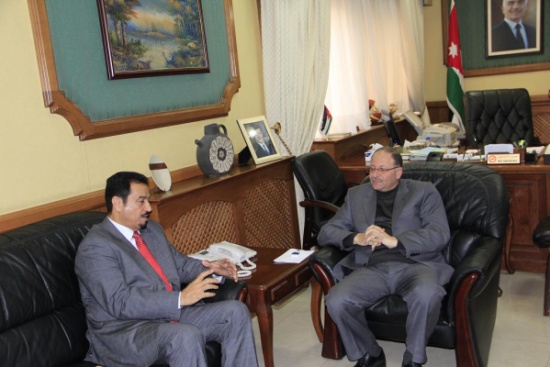 رئيس المجلس الأعلى للشباب يستقبل السفير الكويتي في عمان